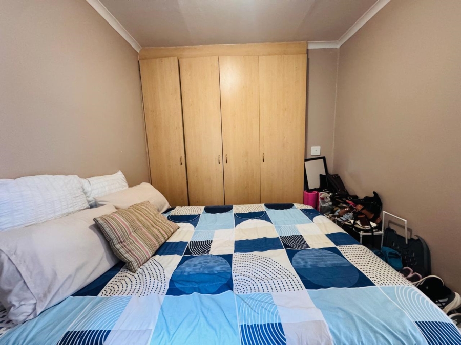 2 Bedroom Property for Sale in Whispering Pines Western Cape